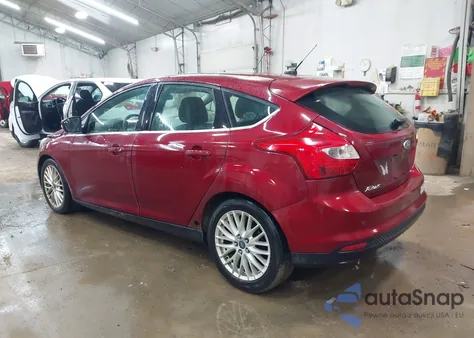 2013 Ford Focus Titanium из США, поврежденный, VIN 1FADP3N2XDL113618
